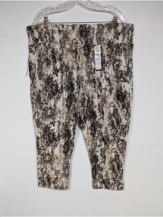 Terra and Sky Pants - Terra and Sky Womens Leggings Size 3X Snake Skin Print High Rise Capri Leggings